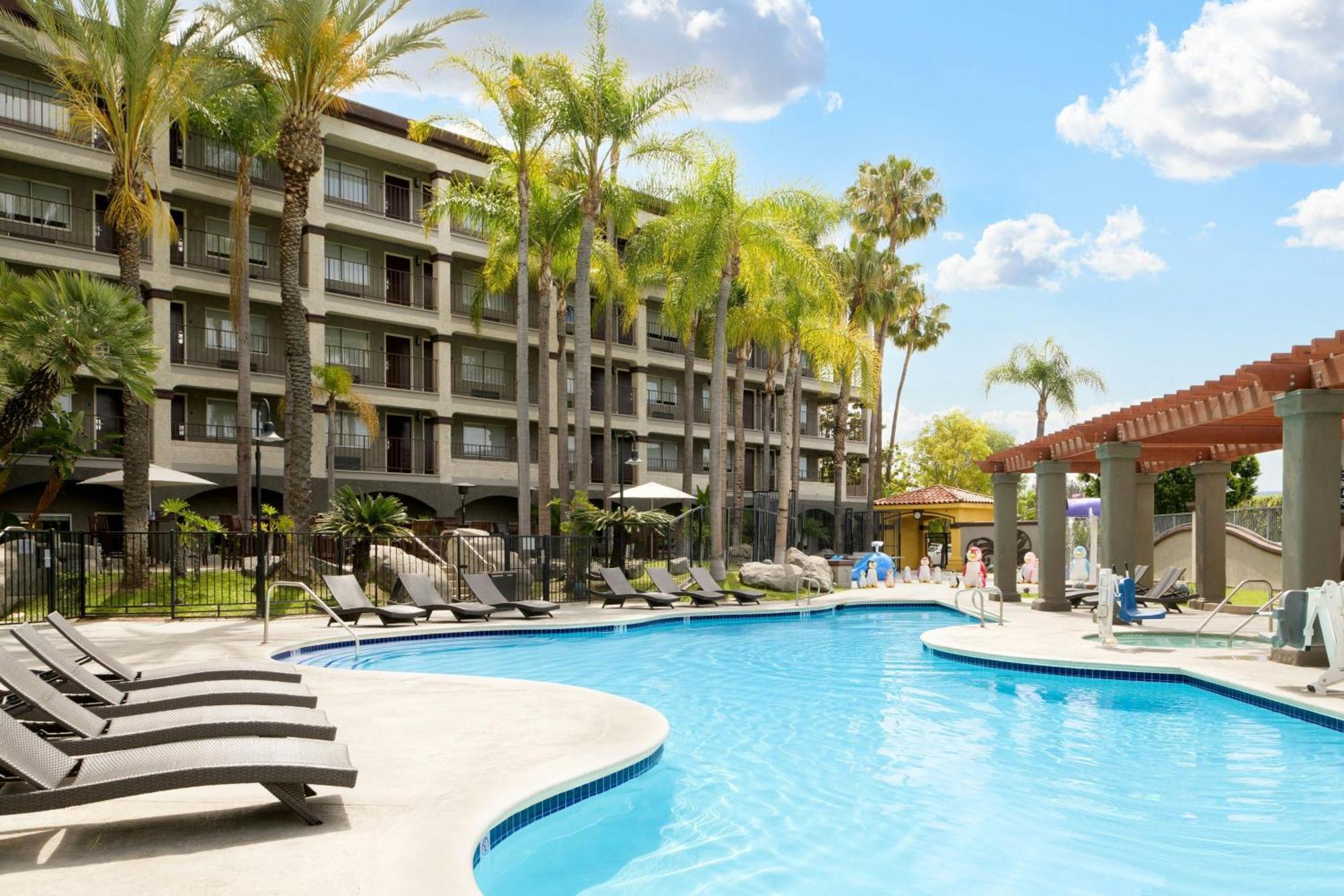 Four Points By Sheraton Anaheim Ngoại thất bức ảnh